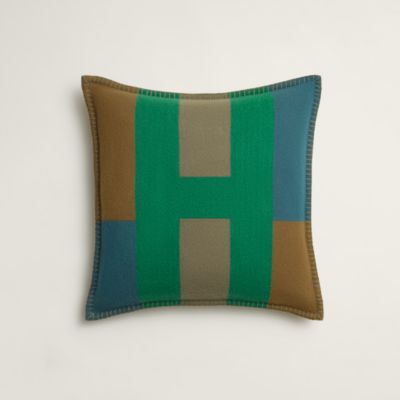 灰皿 《マウンテン・ゼブラ》 | Hermès - エルメス-公式サイト